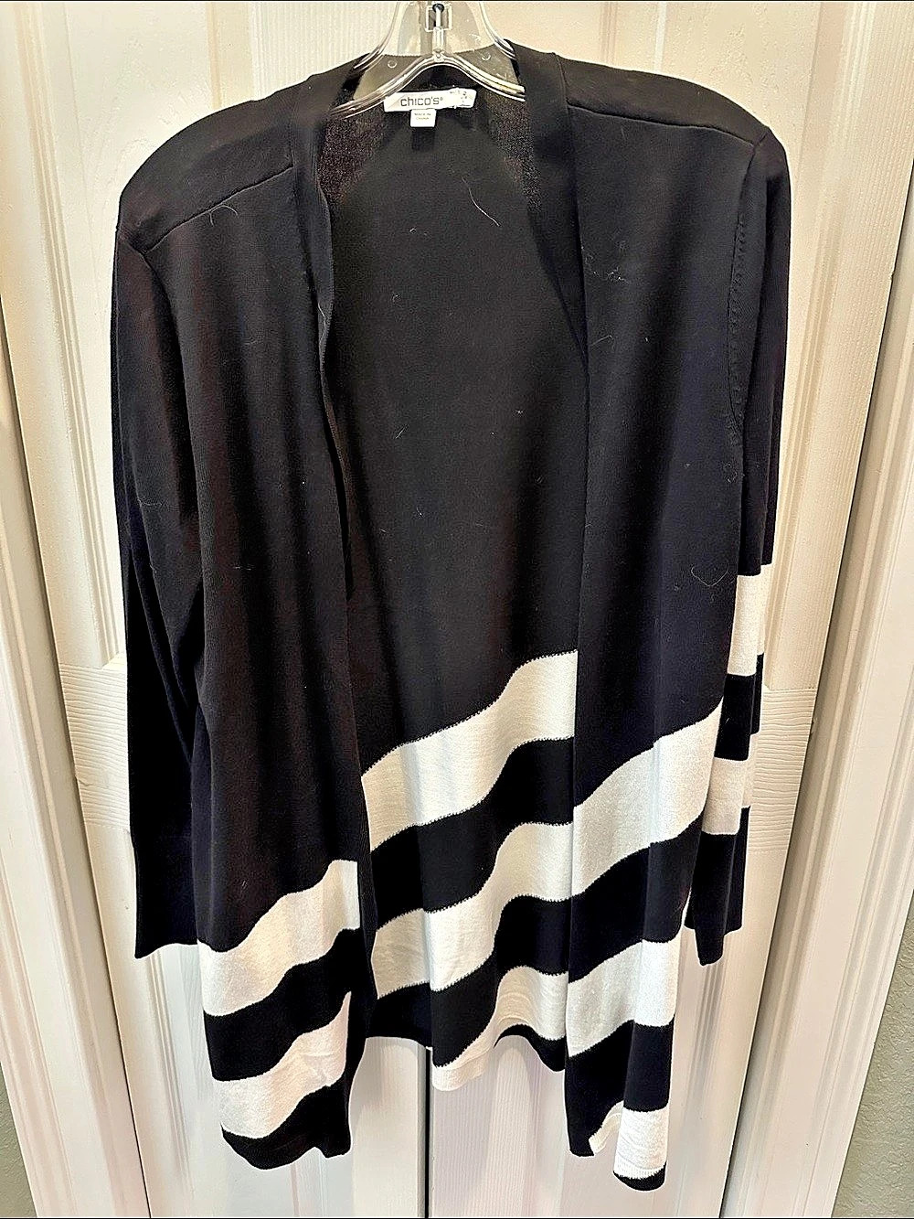 Chico's Color Block Cardigan in Black & White Size Large